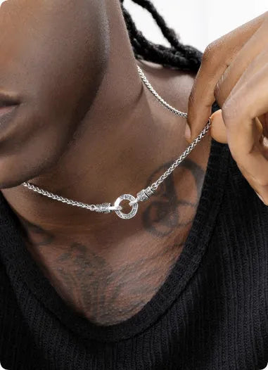 S925 sterling silver clavicle necklace for women showing silver colour and chain length options