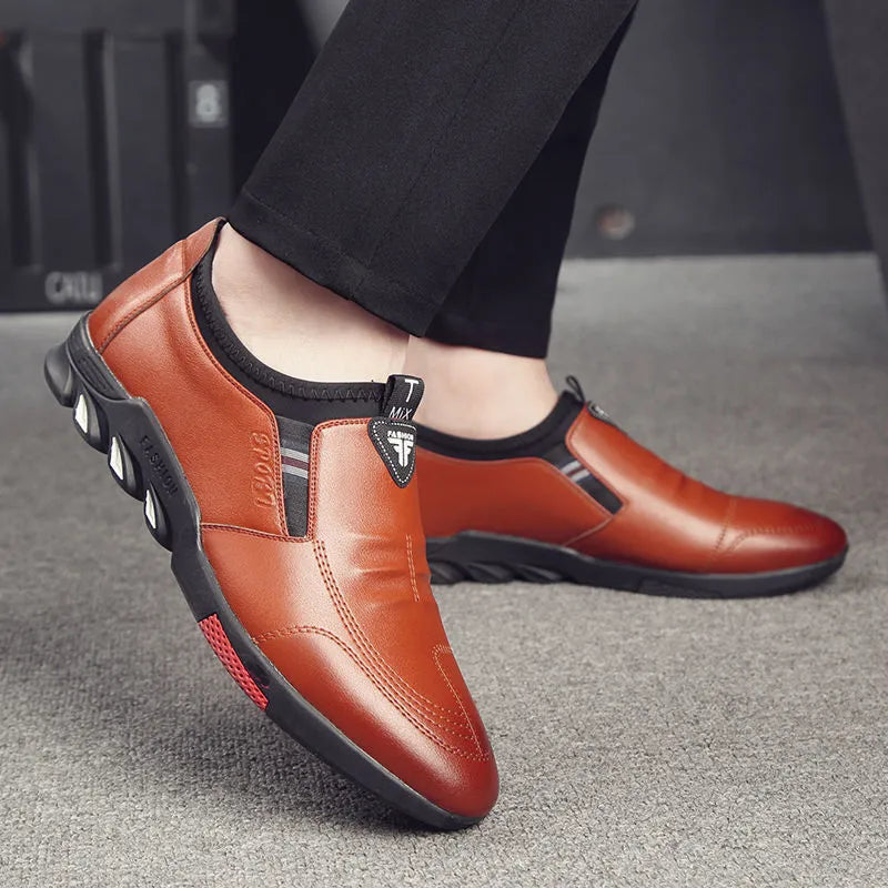 Men's plain toe leather shoes in black and brown with flat heel business casual style