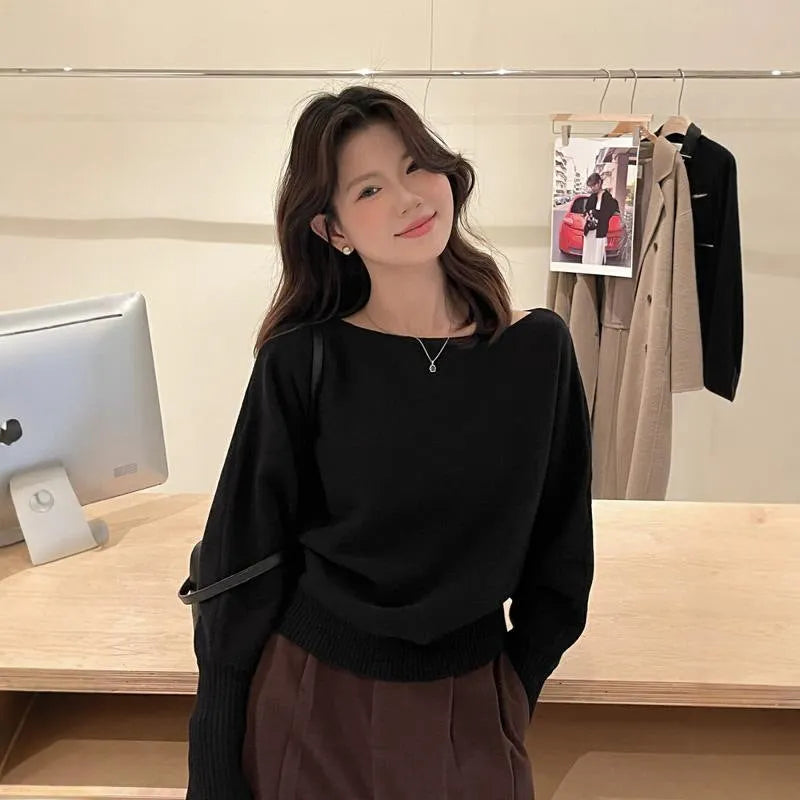 Women's long sleeve viscose blouse in free size, shown in carbon grey colour.