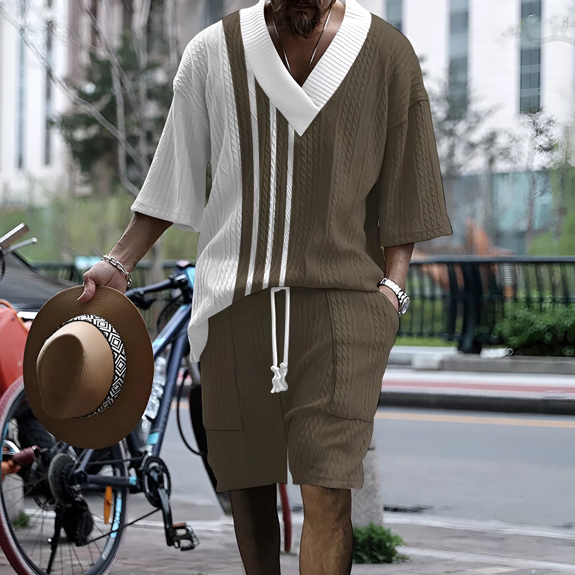 Men's printed drop-shoulder knitted short-sleeved top with matching shorts in polyester blend fabric
