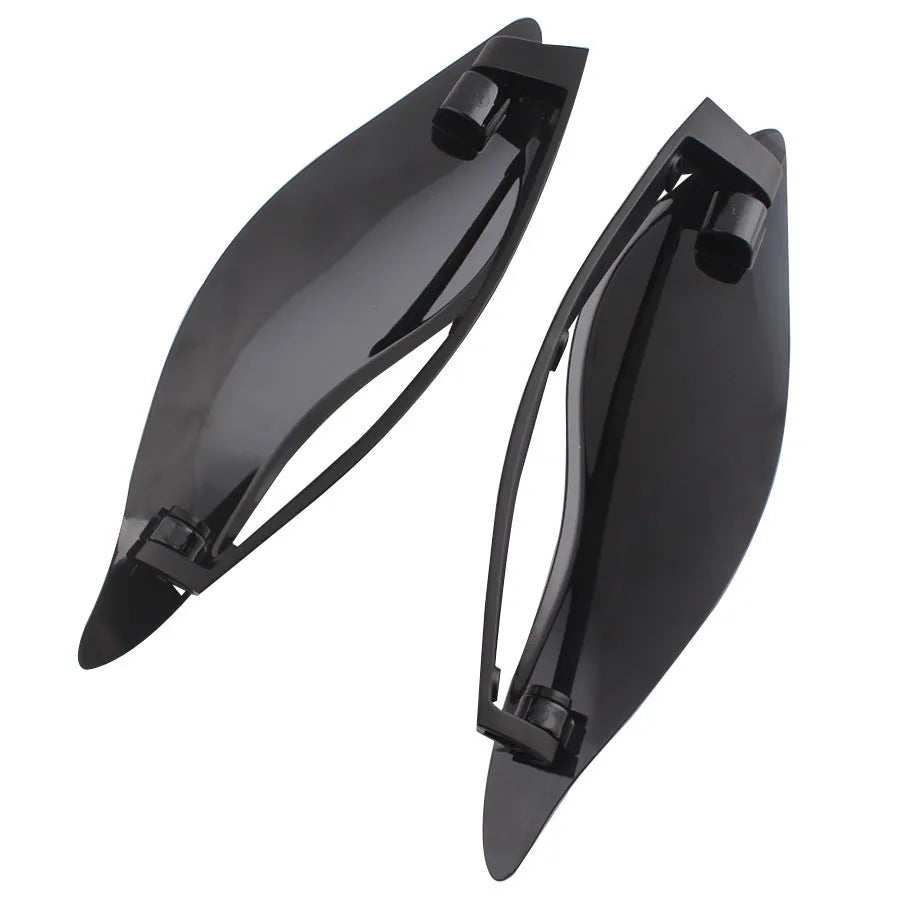 Harley Davidson trike windshield side wing kit in ABS plastic, black and smoked colour options