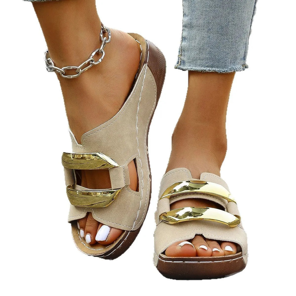 Women's Roman-style platform sandals in four colours with artificial PU upper and rubber sole