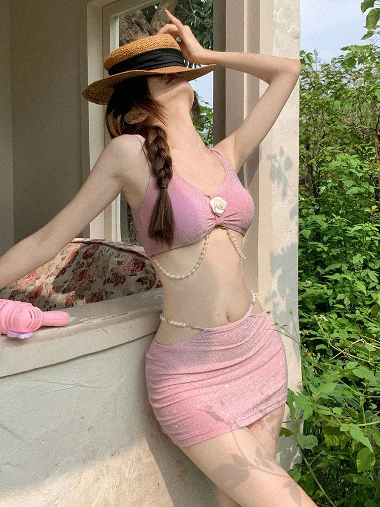 Bear Vacation three-piece bikini swimwear set in pink or black colour with high elasticity polyester fabric