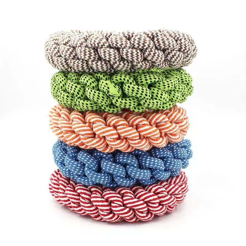 Braided cotton ring dog chew toy measuring 18 cm for dental cleaning and play