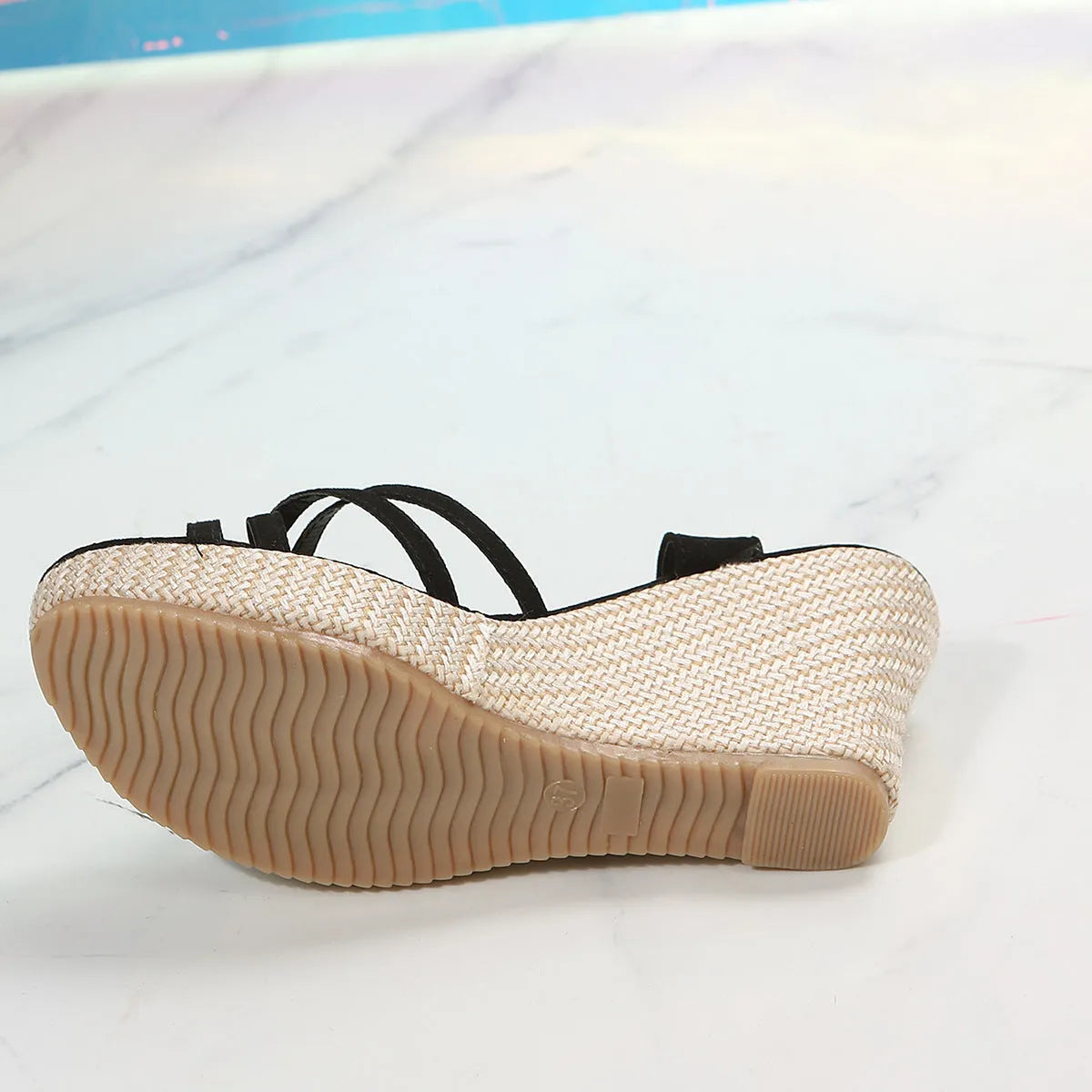 Women's wedge sandals with fish mouth open toe in black cloth upper