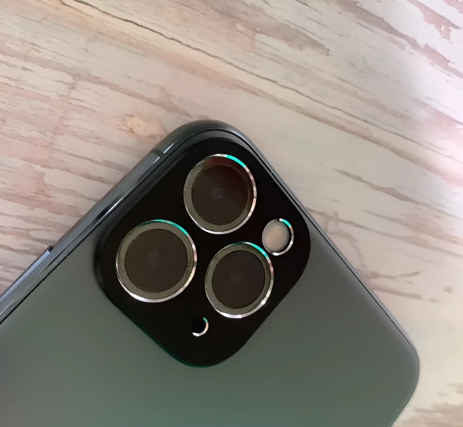 Metal lens protection ring for iPhone 11 and iPhone 11 Pro in multiple colour options