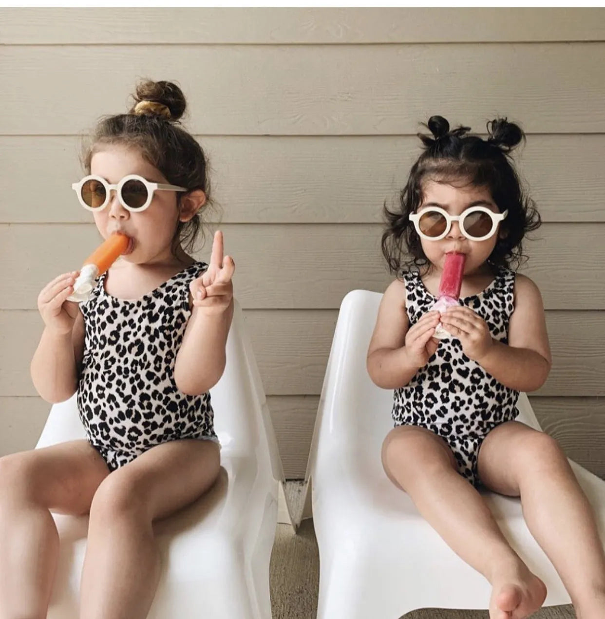 Children's round frame retro mocha glasses with UV400 protection in beige colour