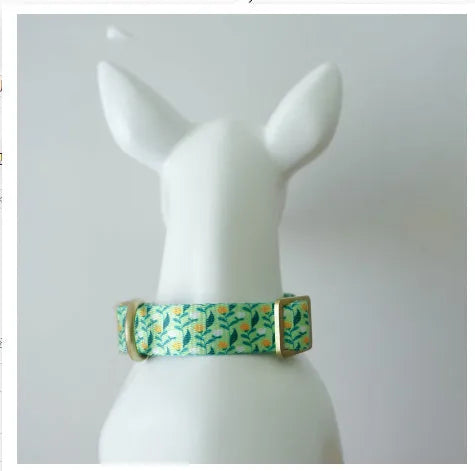 Flower pattern nylon pet collar in Hanada colour with adjustable sizing