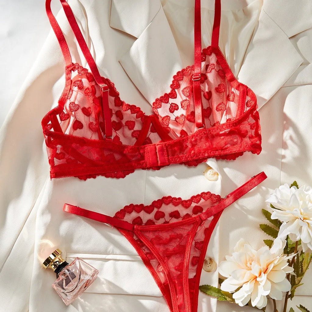 Women's romantic multi-colour mesh suit set with trousers in black and red colour options