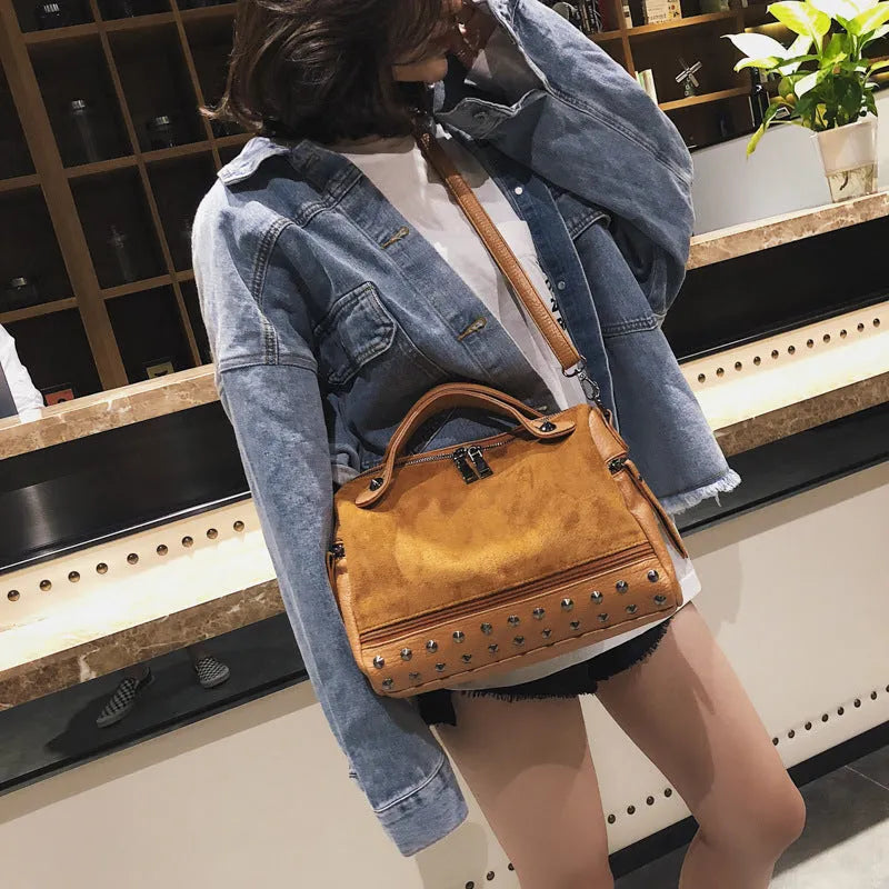 Large soft PU leather casual tote shoulder bag for women with zip closure