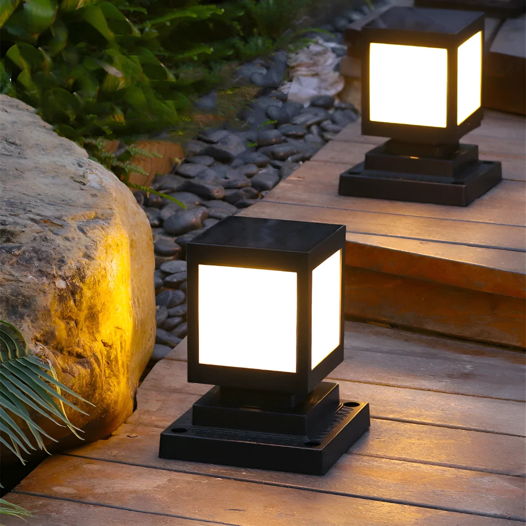 Solar garden light unit with solar panel and LED, shown as a lawn or wall headlight