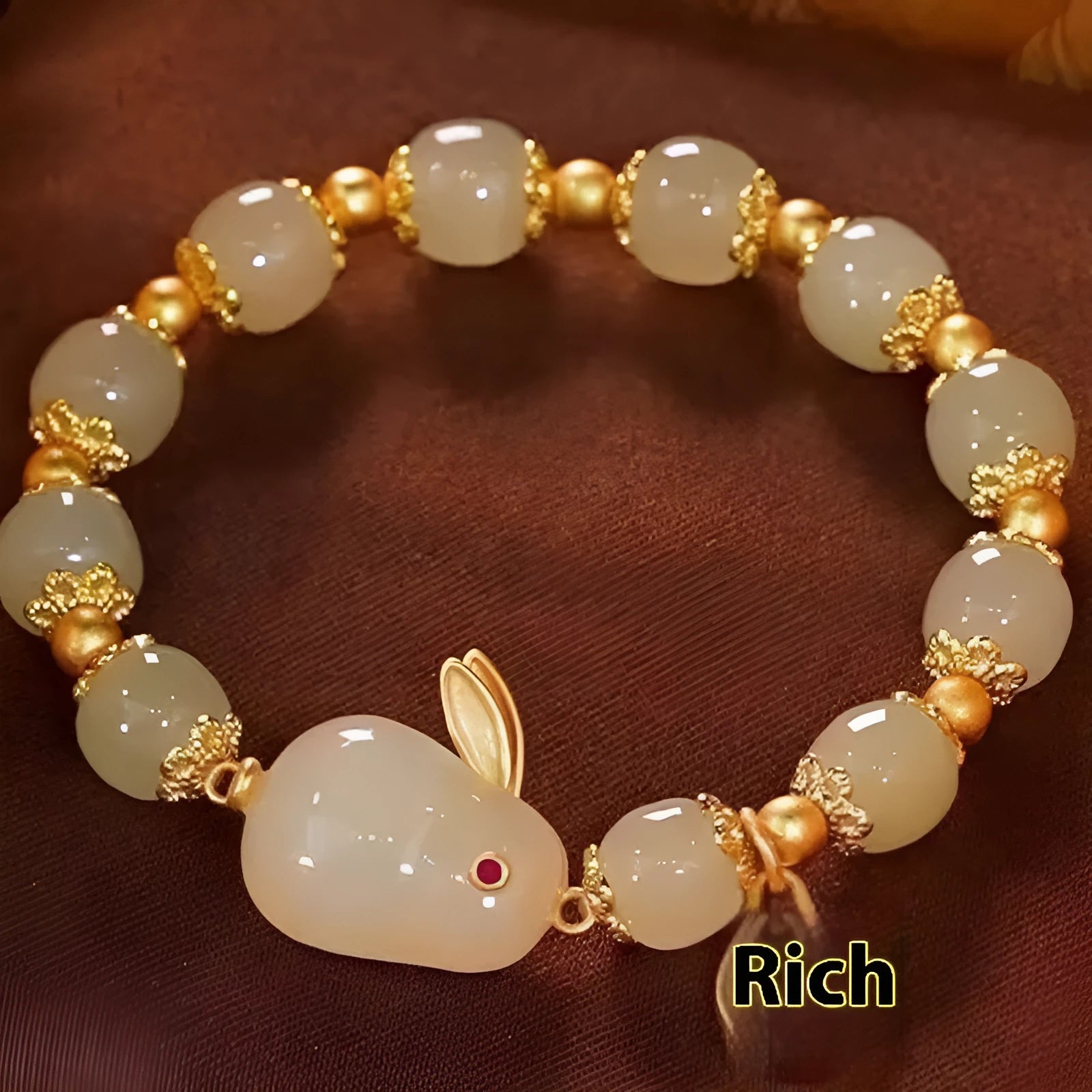Green jade hare bracelet for women with electroplated finish and Chinese style animal design