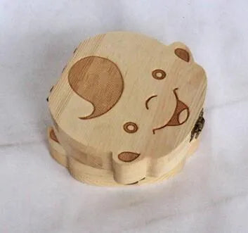 Wooden tooth storage box for babies, 12.5 cm by 11.5 cm, with OPP bag packaging