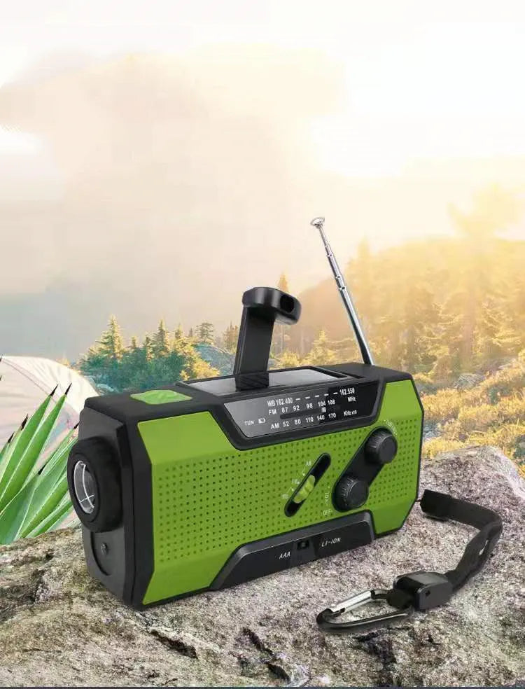 Pocket solar radio in green, waterproof and solar-powered for outdoor use