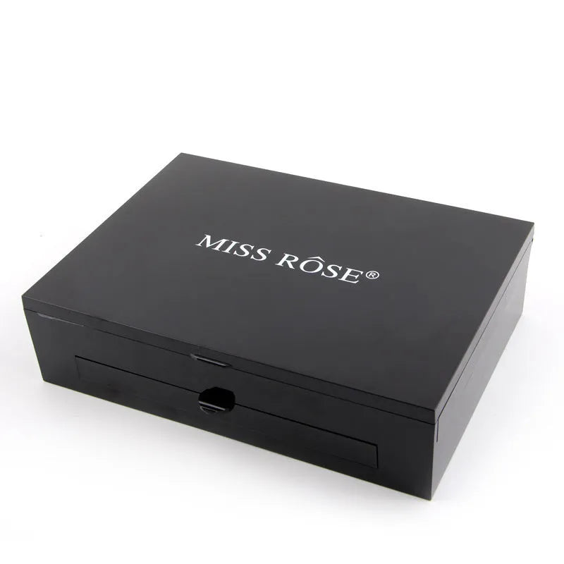 Blush make-up box with eight or more natural colours for universal skin type concealer and embellishment