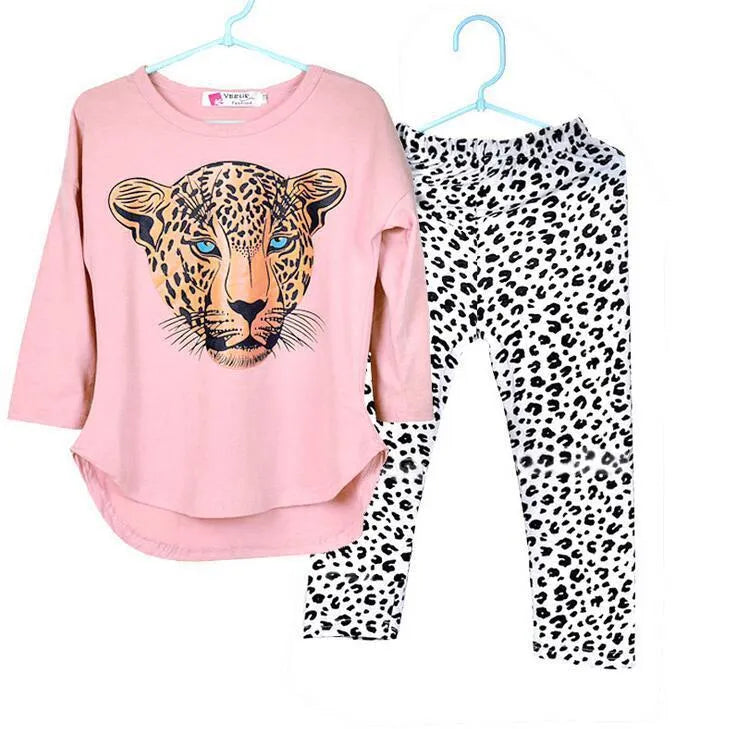 Children's two-piece casual summer pants suit set in black, short sleeves, for ages 3-8.