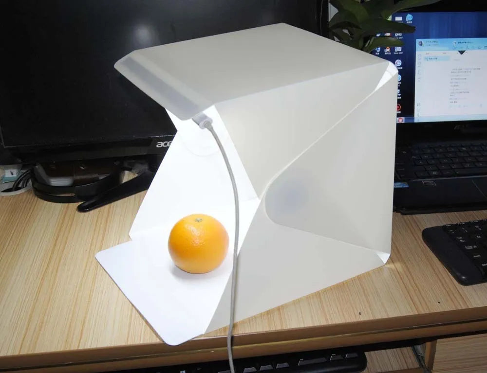 40cm folding studio LED fill light softbox with adjustable colour temperature and six coloured background cloths