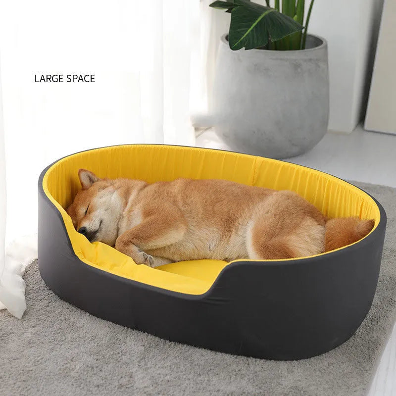 Cloth pet kennel for cats and dogs in black or green colour, available in small, medium, and large sizes
