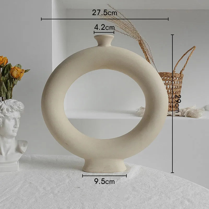 Matte ceramic dry flower vase with textured surface in Nordic style