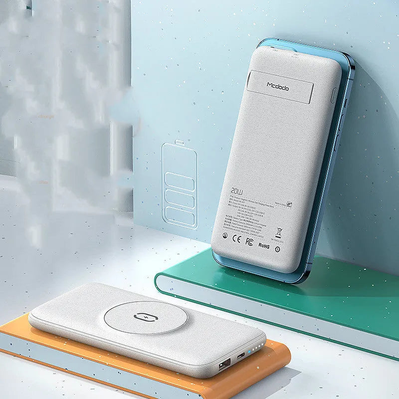 Maiduo mint green MagSafe magnetic wireless power bank showing back clip and dimensions.