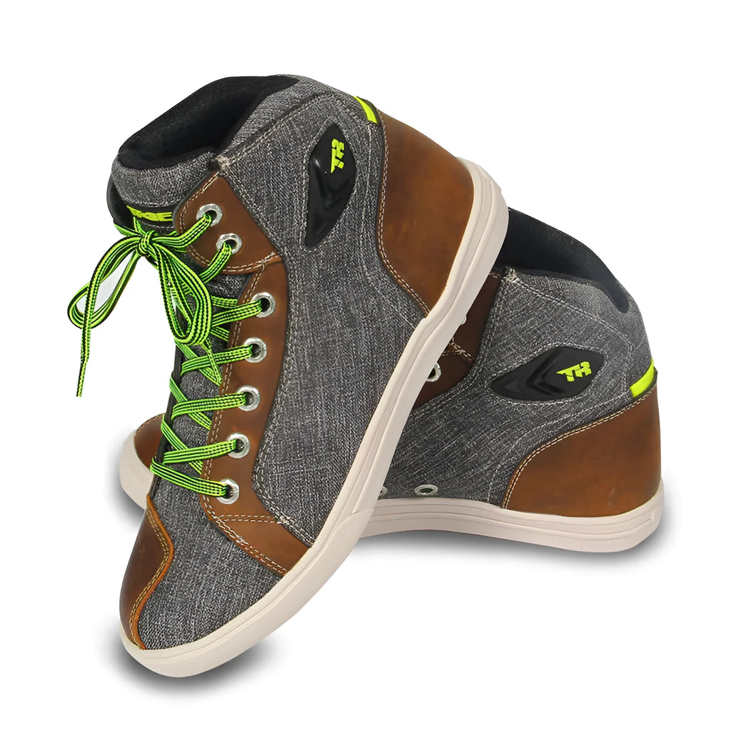Black and grey casual short boots for motorcycle riding with breathable and anti-fall features.