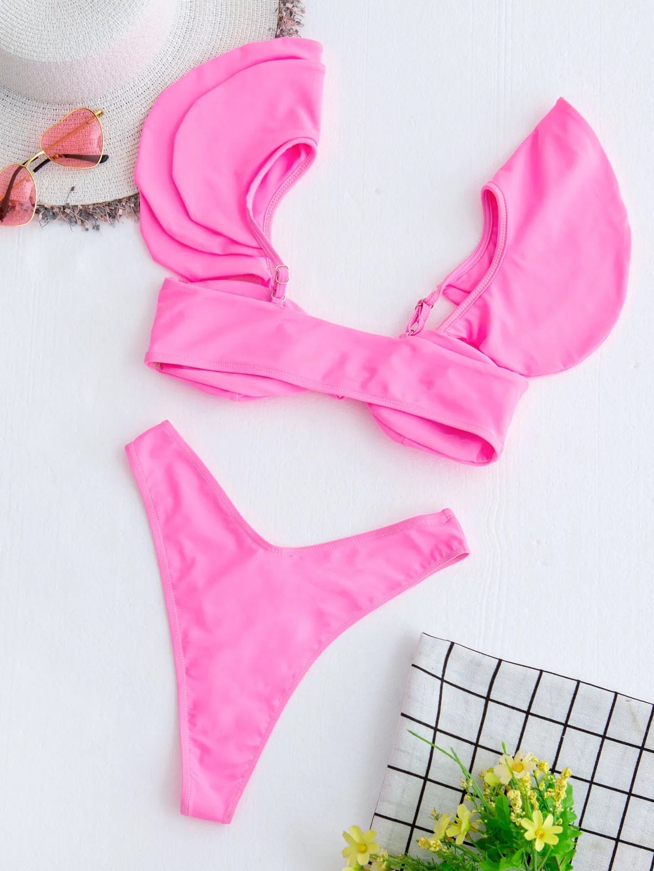 Solid colour pink ruffle bikini set with removable chest pad for women, two-piece nylon swimwear
