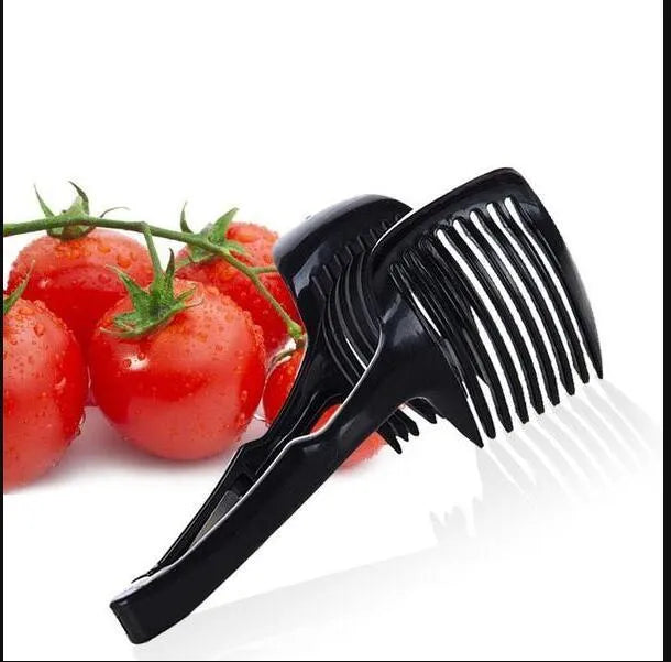 Plastic tomato cutting holder with slicing gaps on 18.5x8 cm board