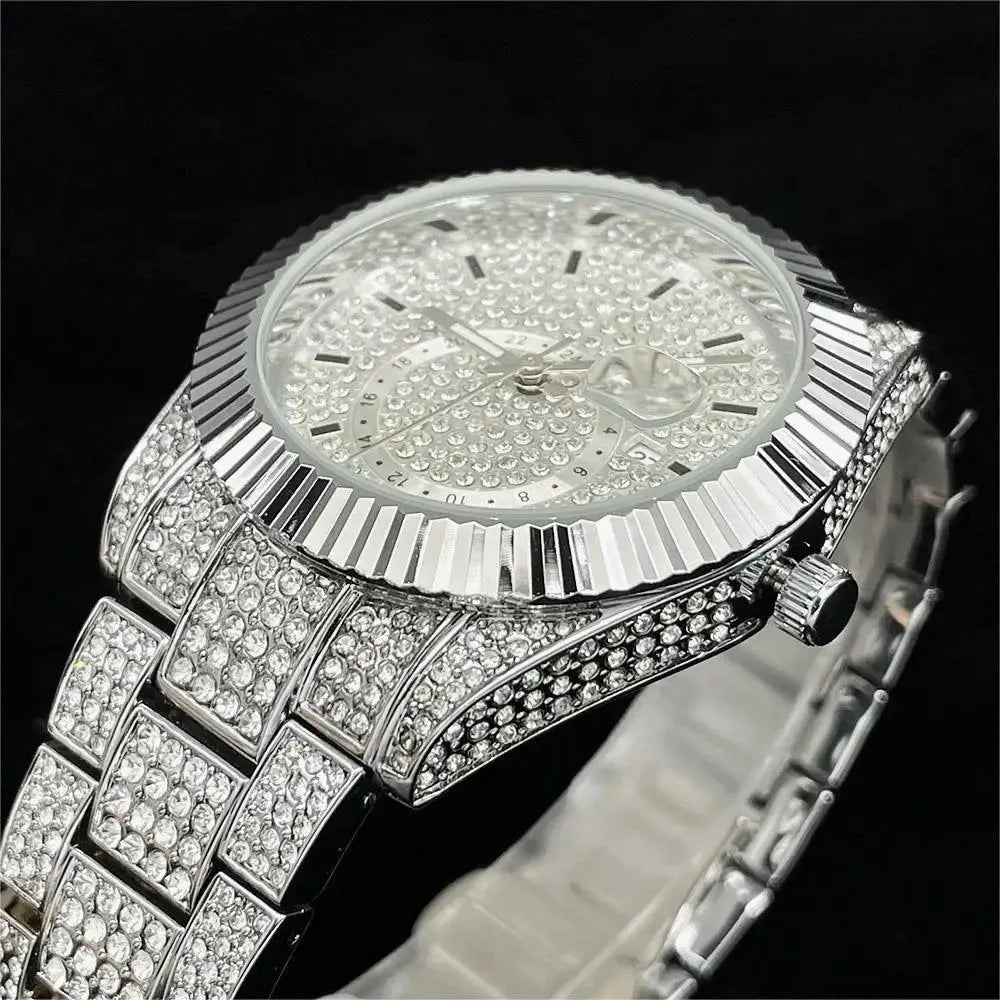 Silver full diamond night glow waterproof quartz men's watch with 42mm round dial and gold plated strap
