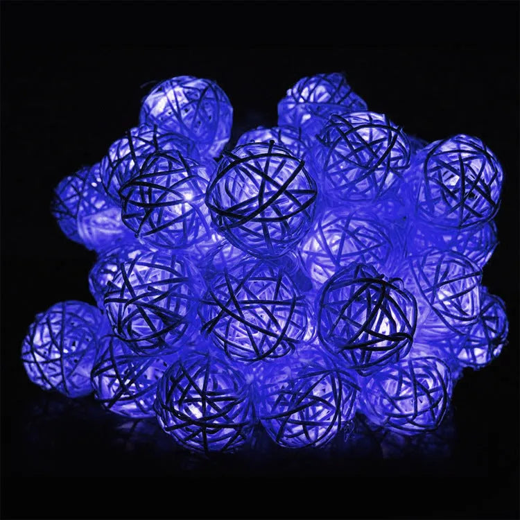 30 LED solar string light with 6m length, IP65 rating, and colour or warm white light options