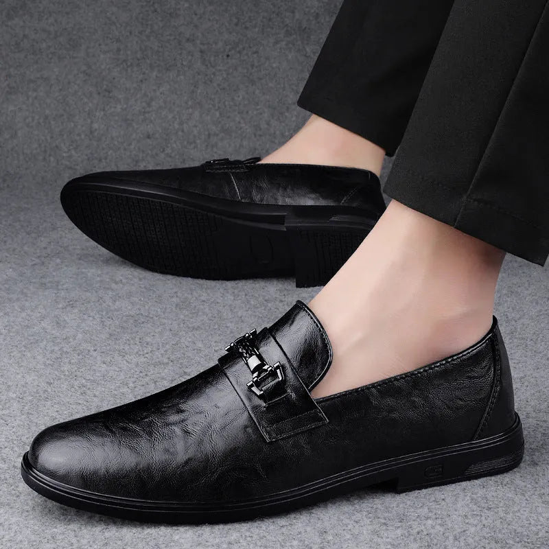 Men's brown low-top slip-on cowhide leather shoes with chunky heel and round toe