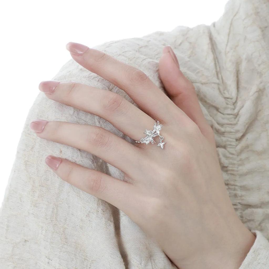 Women's adjustable silver butterfly ring with electroplated white gold or 18K gold colour finish