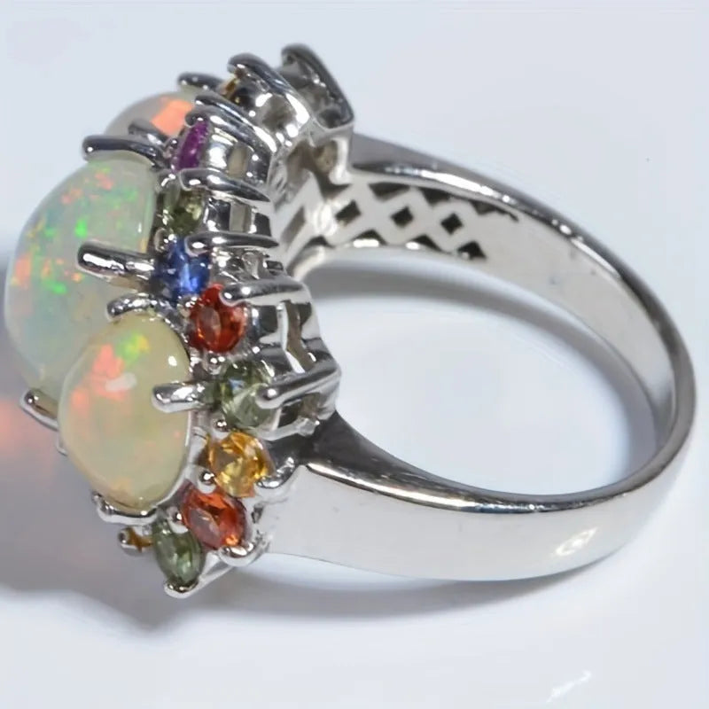 Women's retro geometric alloy ring with zircon inlay, shown in picture style colour.