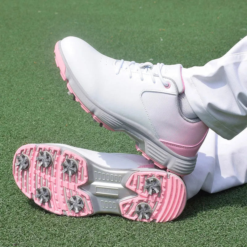 Women's waterproof golf sneakers in white, low-top with front lace closure and microfibre upper