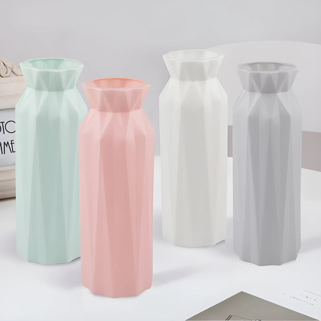 PE plastic injection-moulded melamine vase in green colour with 7.2cm bottom diameter