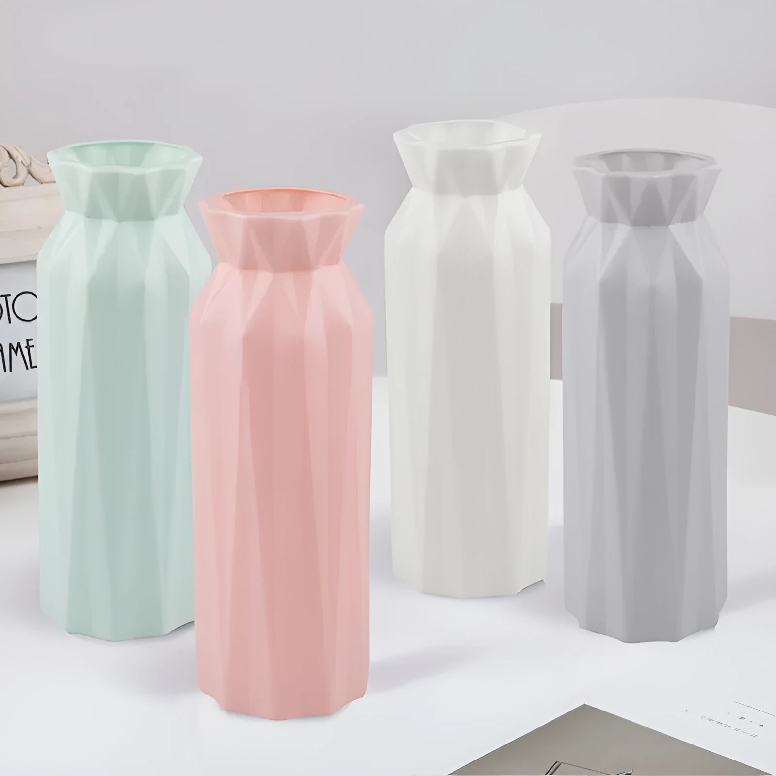 PE plastic injection-moulded melamine vase in green colour with 7.2cm bottom diameter