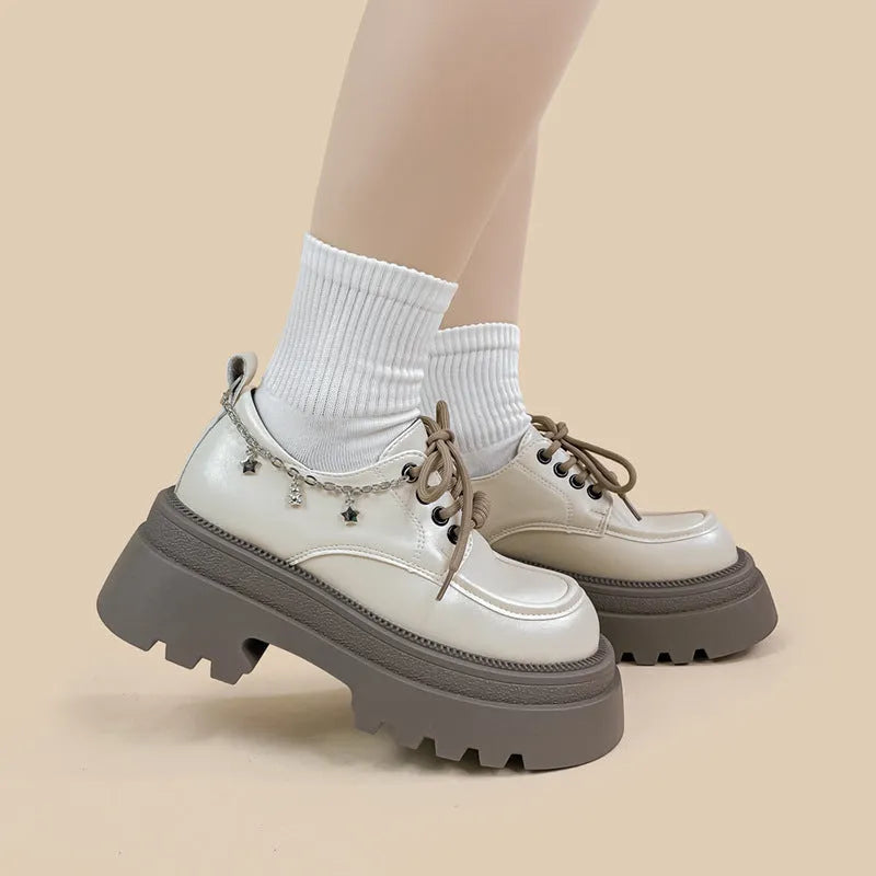 White British style Mary Jane platform shoes with chunky heel and XINGX bear decoration