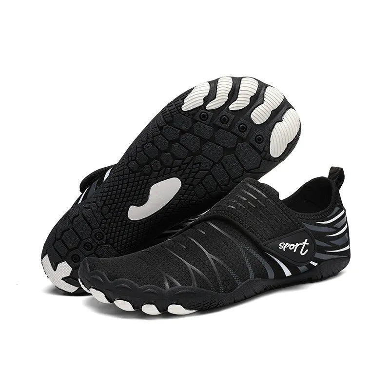 Unisex outdoor wading shoes with mesh upper, rubber sole, Velcro closure, low-top design