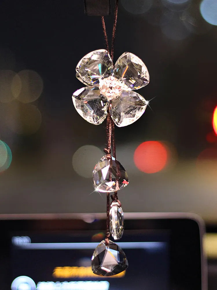 20cm crystal car pendant with four-leaf grass design in four colour options