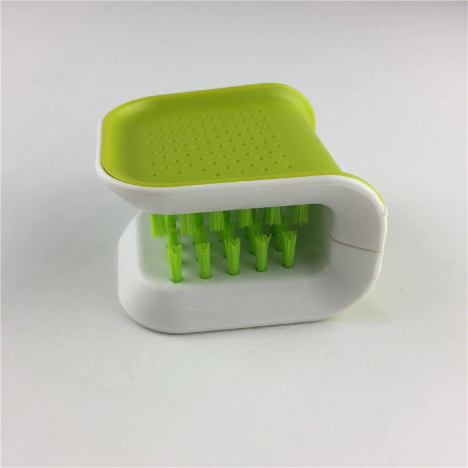 Blue U-shaped ABS plastic knife and cutlery cleaner brush for kitchen washing