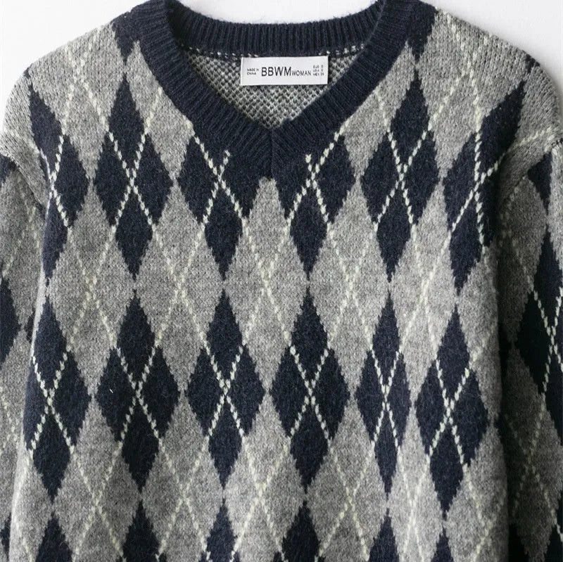 Women's diamond pattern contrast colour long sleeve knit sweater pullover regular fit