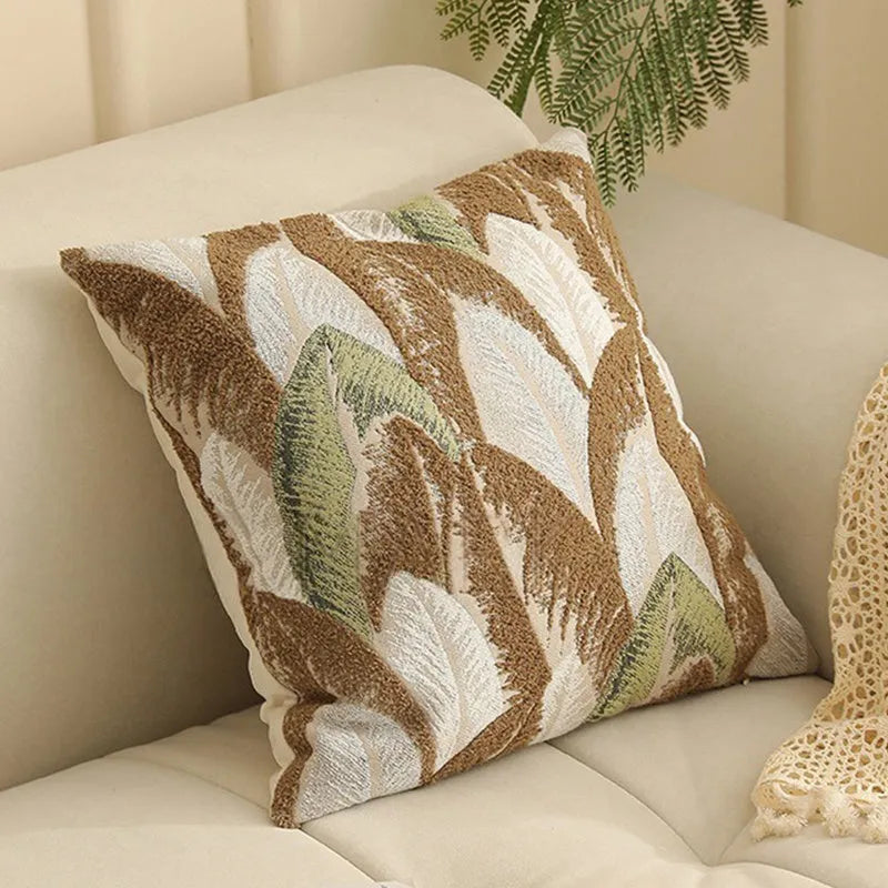 45x45 cm square pillow cover with textured jacquard fabric in a retro plant and flower pattern.