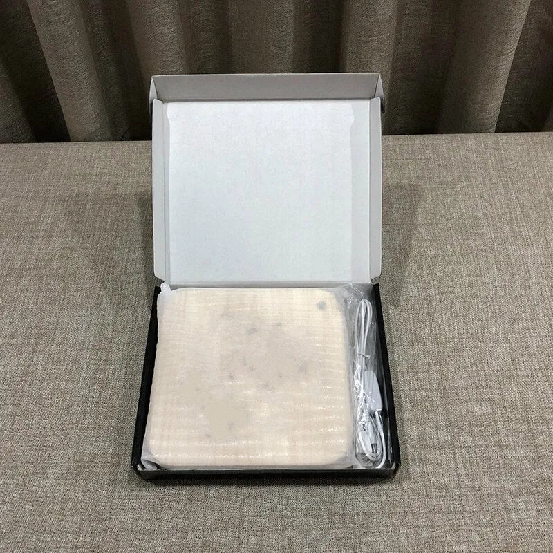 Square pine wood USB LED atmosphere lamp emitting a warm white 3D light.