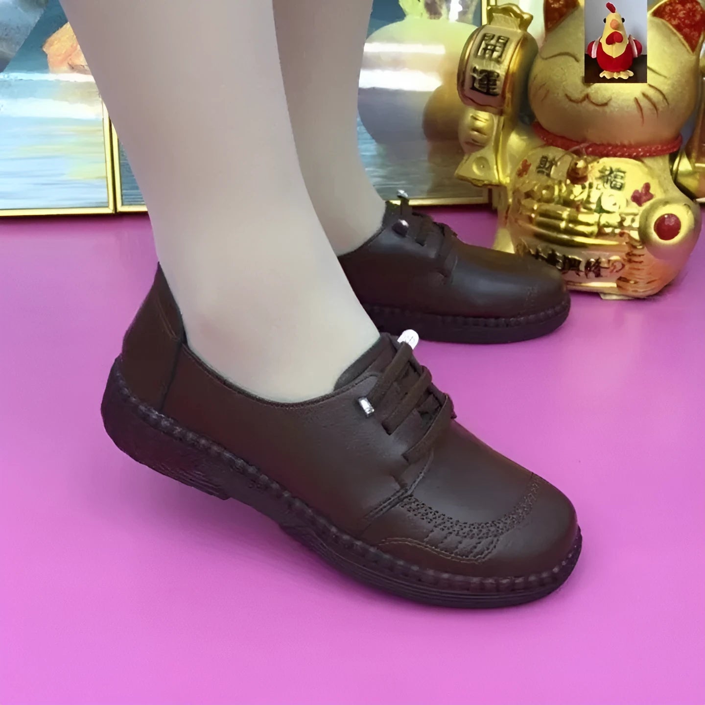 Soft leather women's low heel shoes in black, breathable PU upper, lace-up design