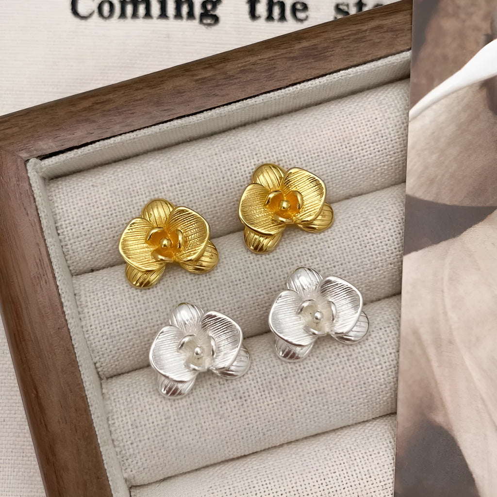 Copper flower earrings with electroplated gold or silver finish in retro style