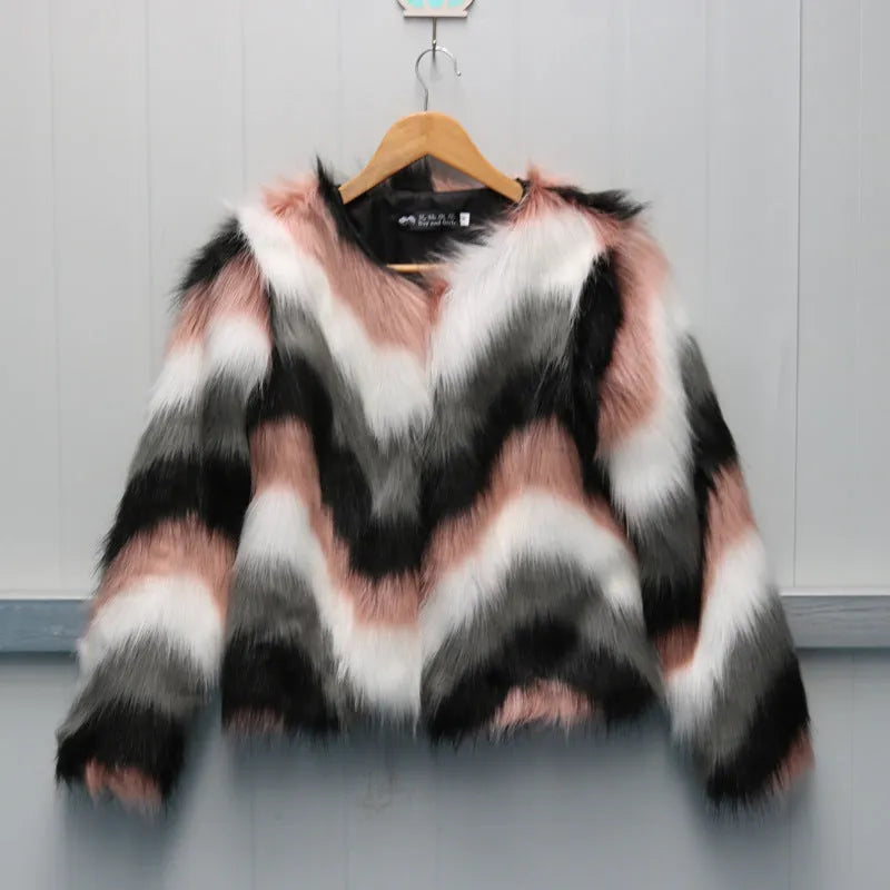Korean style women's short leather coat with faux fur O-neck collar in picture colour