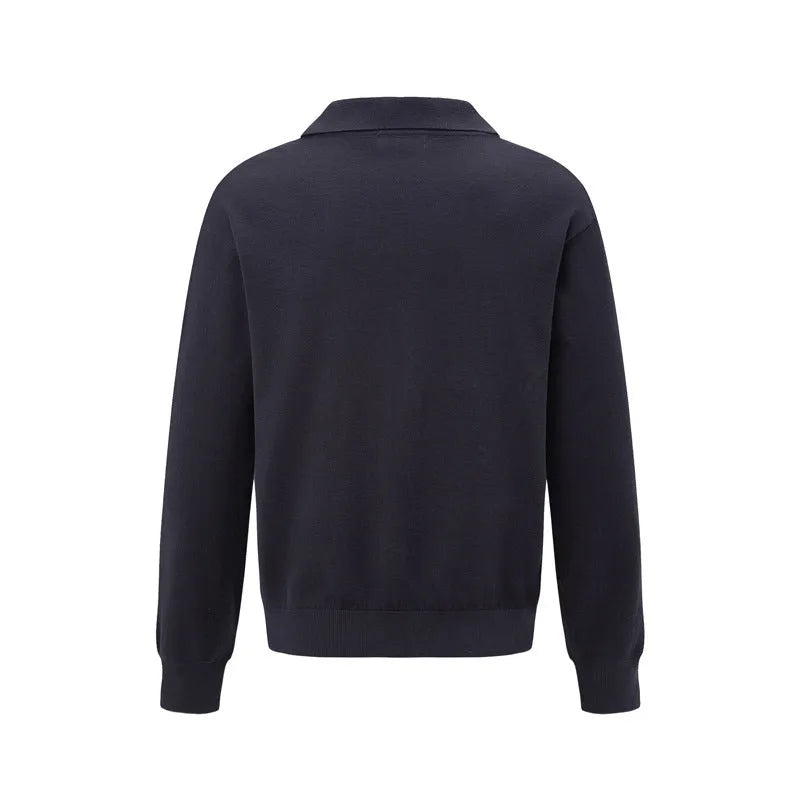 Loose chemical fibre blend bottoming shirt in black, dark grey, and creamy-white colours