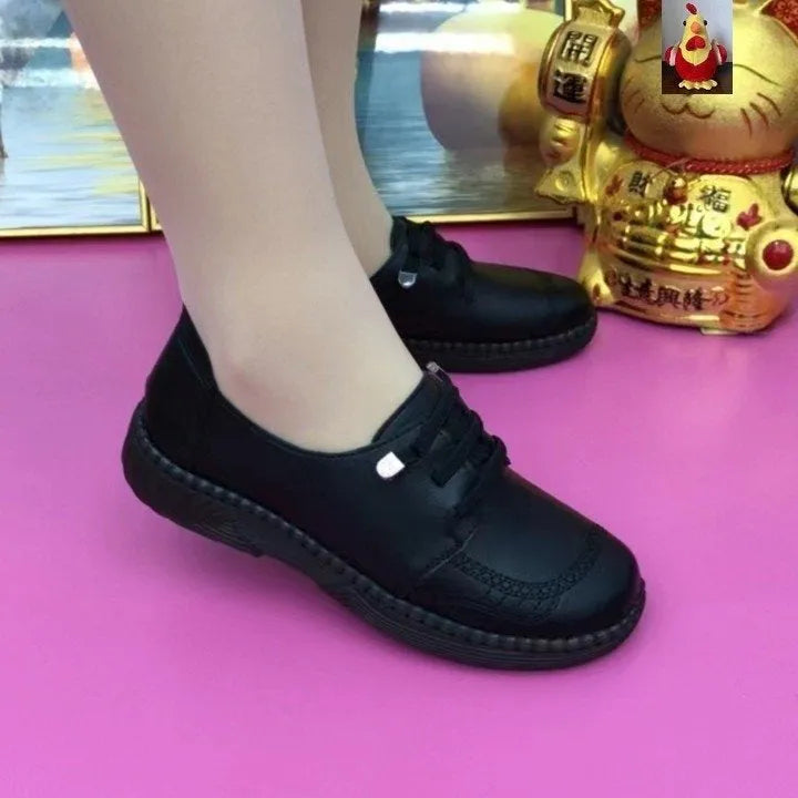 Soft leather women's low heel shoes in black, breathable PU upper, lace-up design