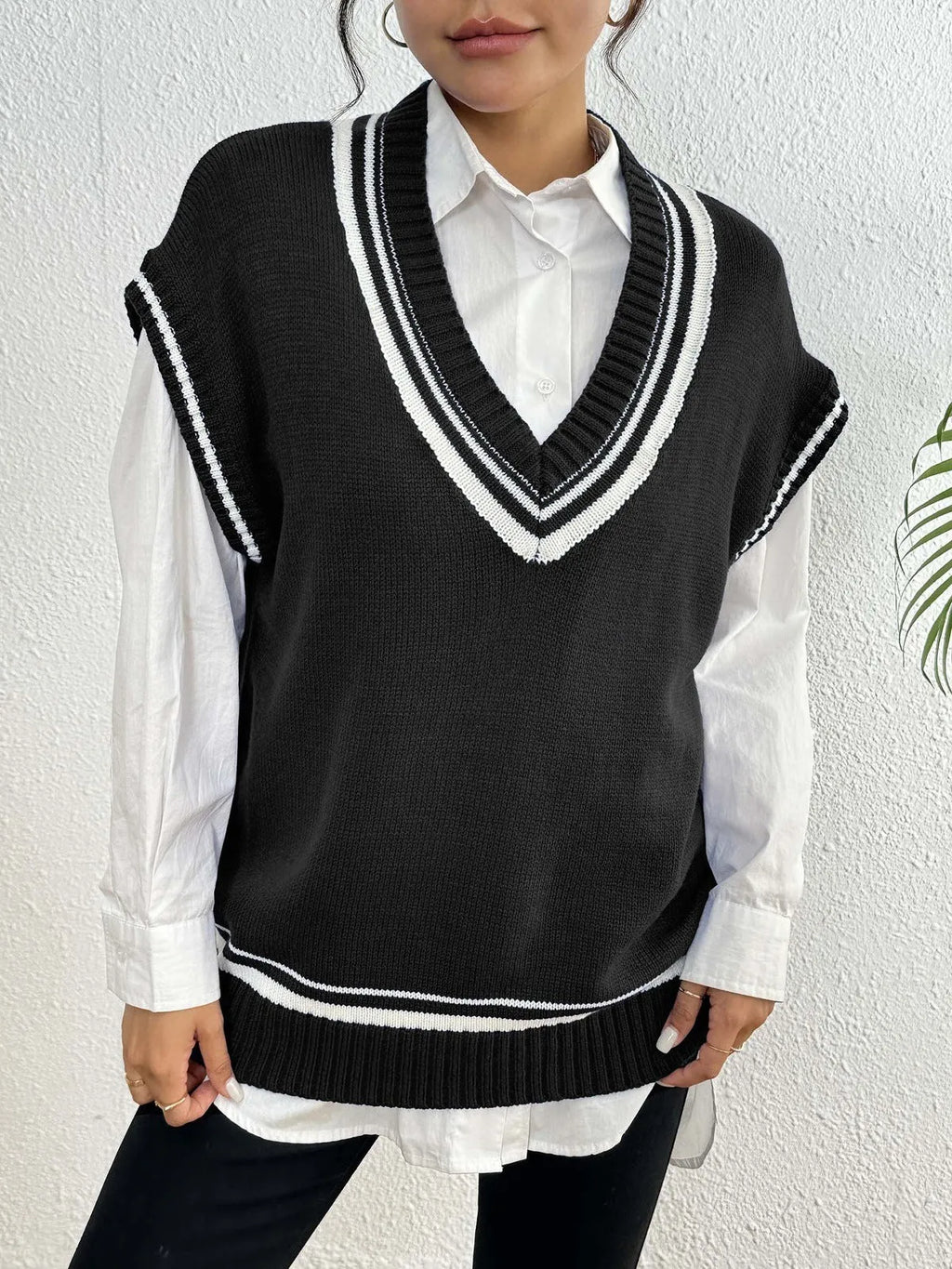 Women's loose fit wool vest sweater in blue coffee black colours with European American sizing