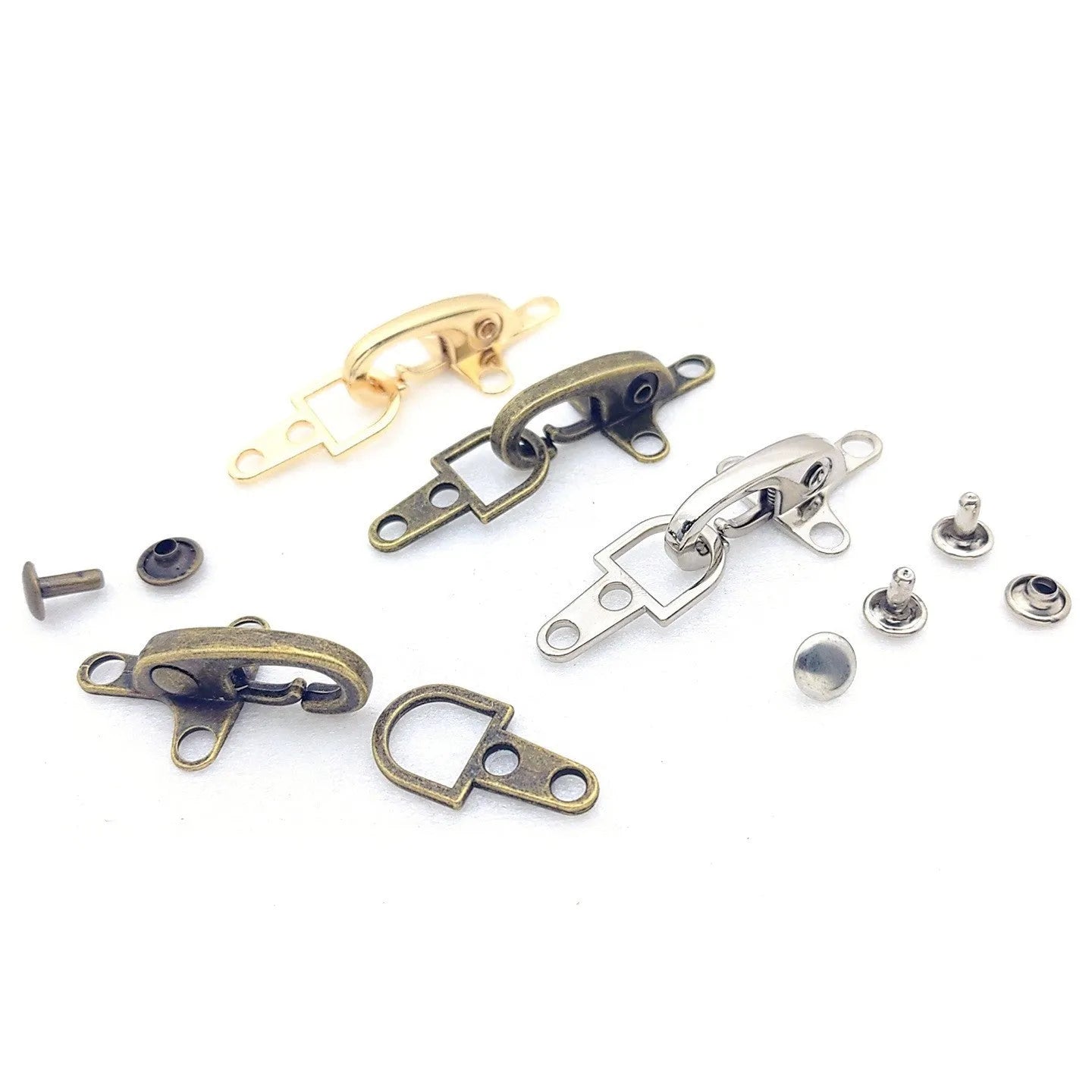 Aircraft-shaped zinc alloy hanging buckle in 5.85cm button size with metal finish options