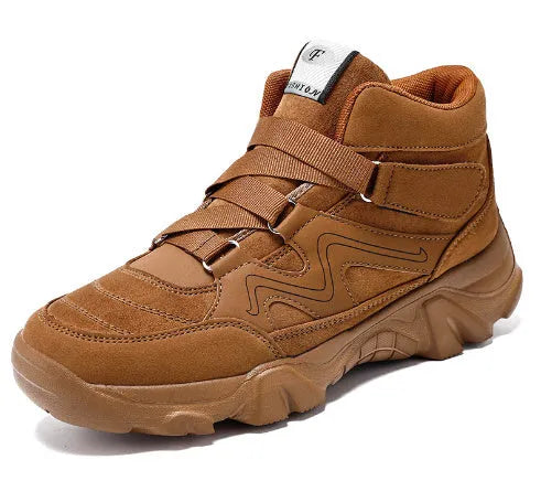 Men's casual leather and synthetic shoes in black, shown in a larger size.